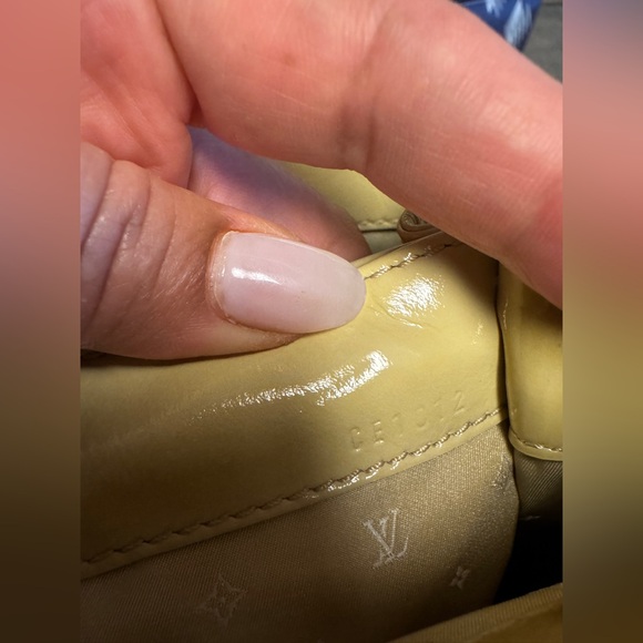 LOUIS VUITTON Vernis Cruise line Sac Picolour Hand Bag Beige/yellow - Picture 14 of 14